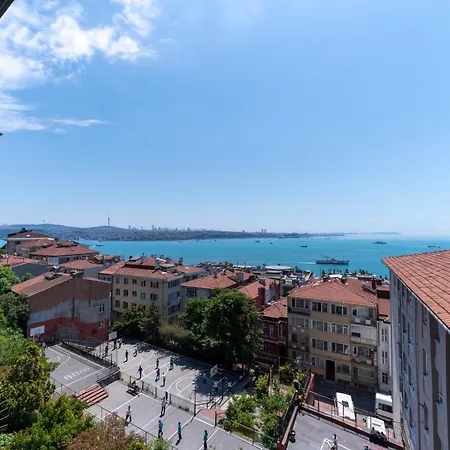Bosphorus View - Parking- 2 Bedrooms - 3 Beds - Elevator * Istanbul
