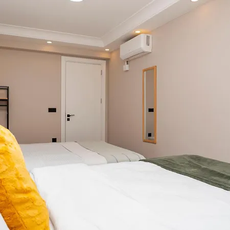 Bosphorus View - Parking- 2 Bedrooms - 3 Beds - Elevator Istanbul