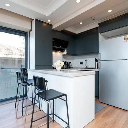 Bosphorus View - Parking- 2 Bedrooms - 3 Beds - Elevator Apartment Istanbul