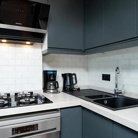 Bosphorus View - Parking- 2 Bedrooms - 3 Beds - Elevator Apartment Istanbul